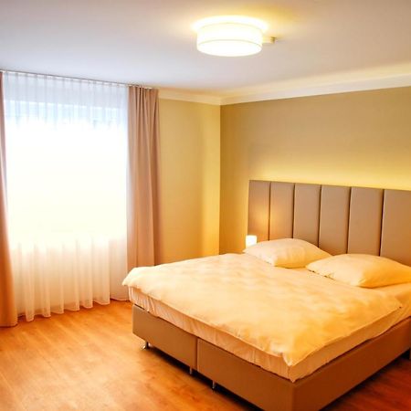 Walldorf Suites Boutique Hotel Екстер'єр фото